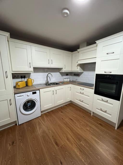 Blacklion Prime Location Apartment Esterno foto