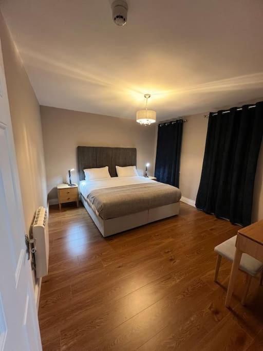 Blacklion Prime Location Apartment Esterno foto